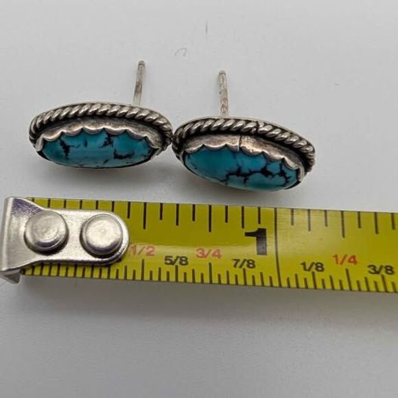 Vintage D Ashley Navajo Navajo Turquoise Sterling Silver Studs - Picture 5 of 6